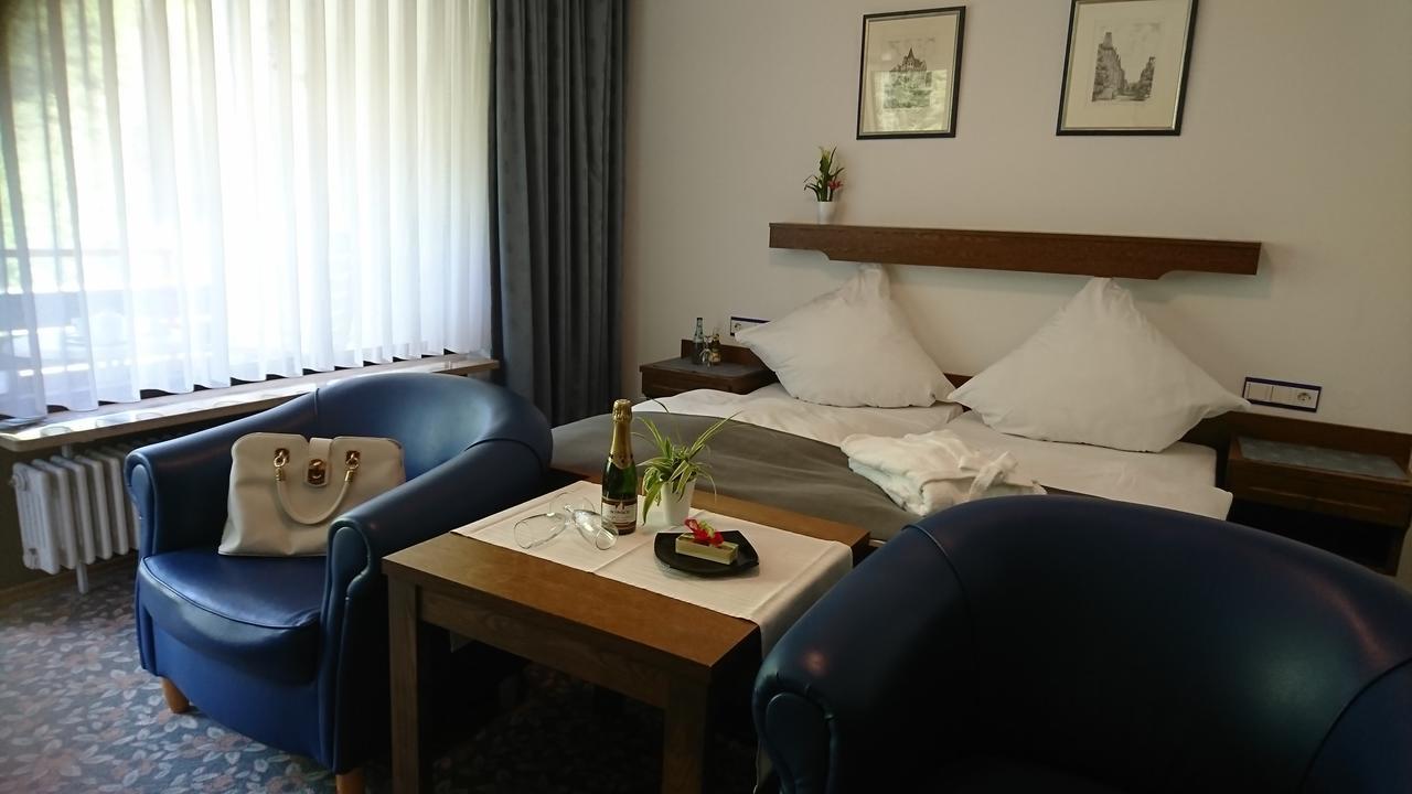 Café Blaich - Hotel Garni Höfen an der Enz Exterior foto